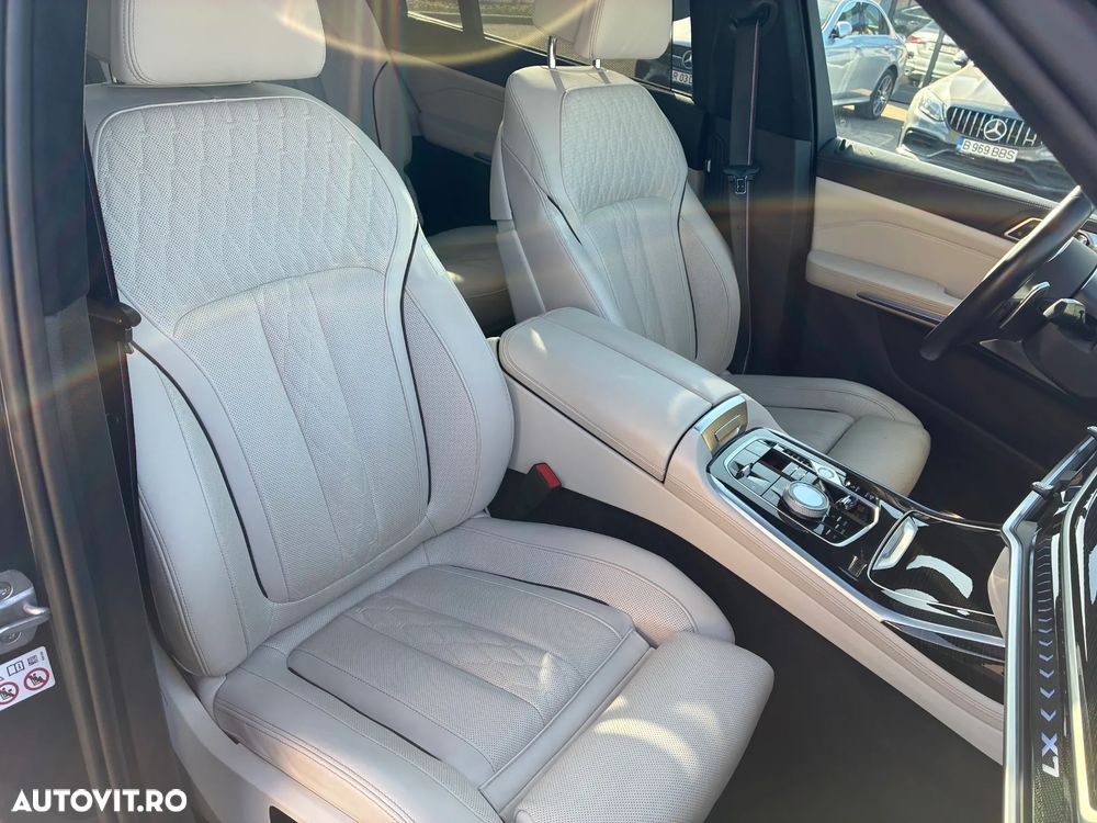 BMW X7 xDrive40d AT MHEV - 24