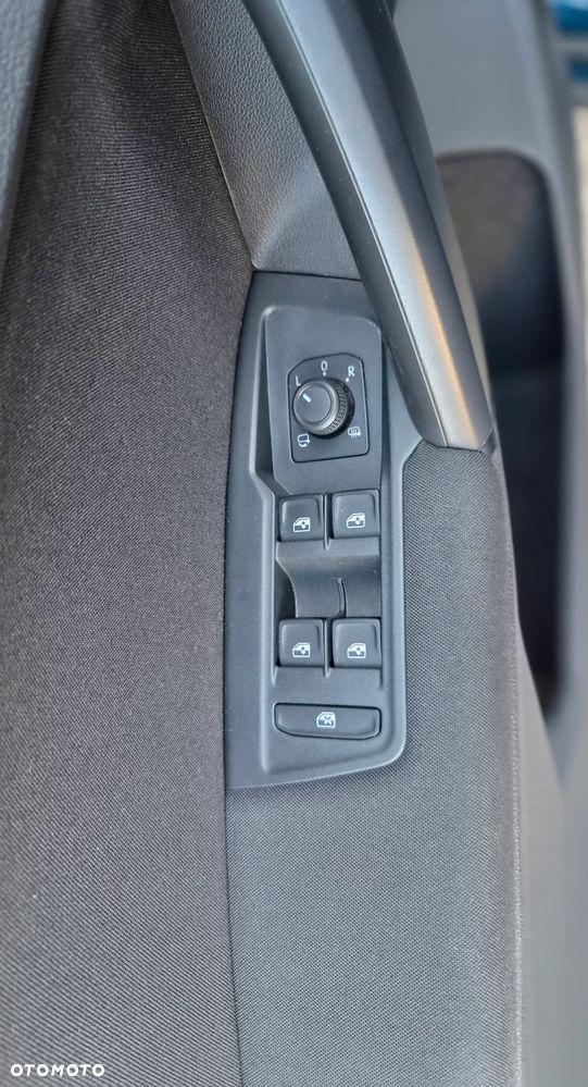 Volkswagen Tiguan - 16