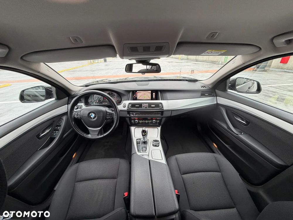 BMW Seria 5 518d - 13