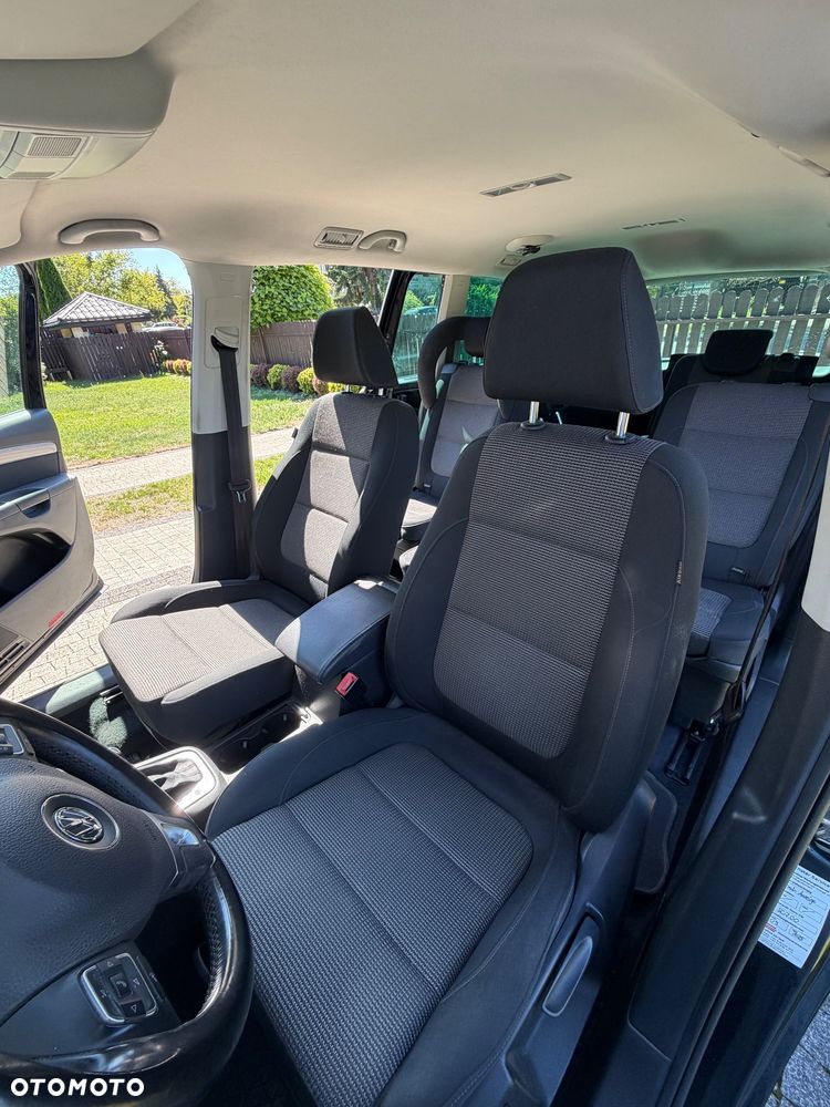 Volkswagen Sharan 2.0 TDI Comfortline DSG - 6