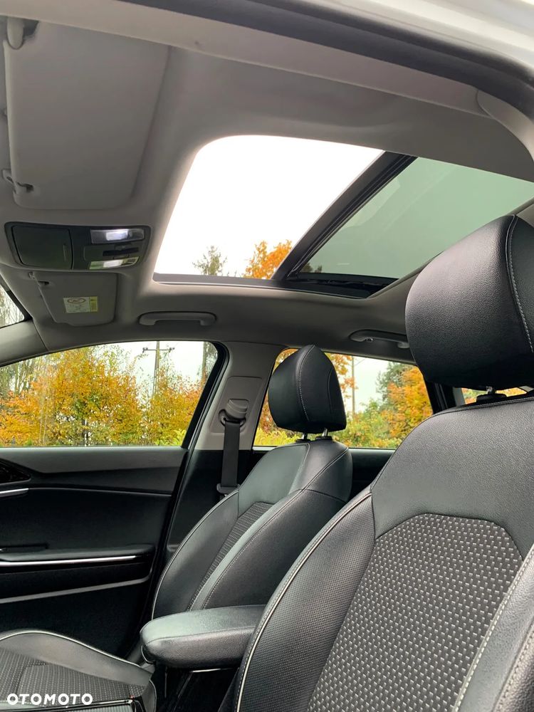 Kia Ceed 1.6 GDI PHEV Business Line DCT - 22