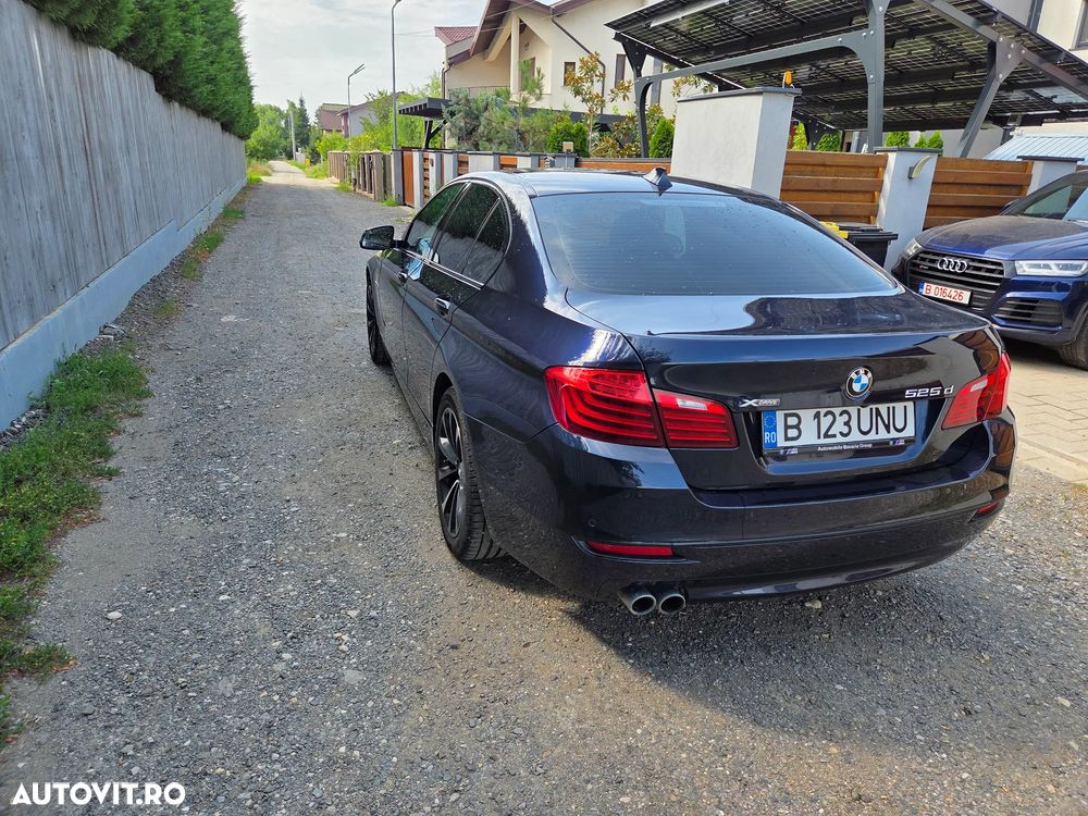 BMW Seria 5 525d xDrive AT - 3