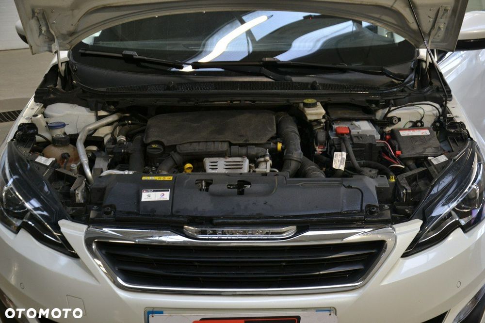 Peugeot 308 - 16