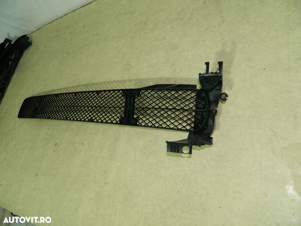 Grila intre proiectoare Fiat Ducato  /  Peugeot Boxer  /  Citroen Jumper, 2002, 2003, 2004, 2005, 2006, , LS130400904 - 8