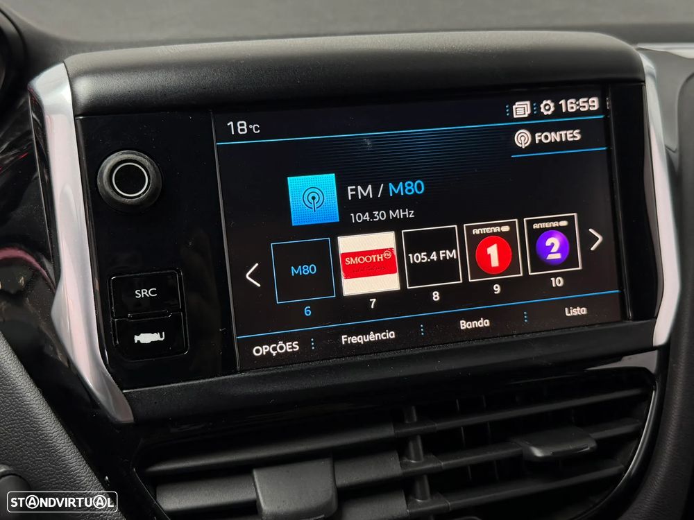 Peugeot 208 1.2 PureTech Signature - 16