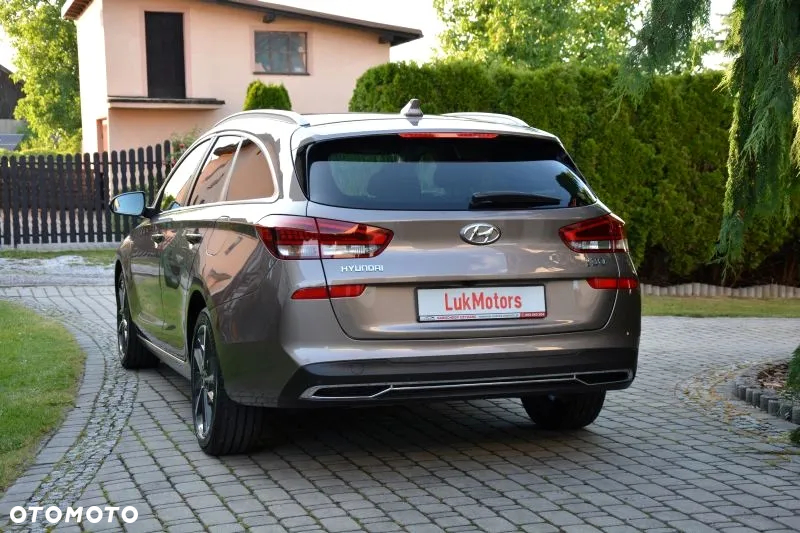 Hyundai i30 1.5 T-GDI 48V-Hybrid DCT Prime - 13