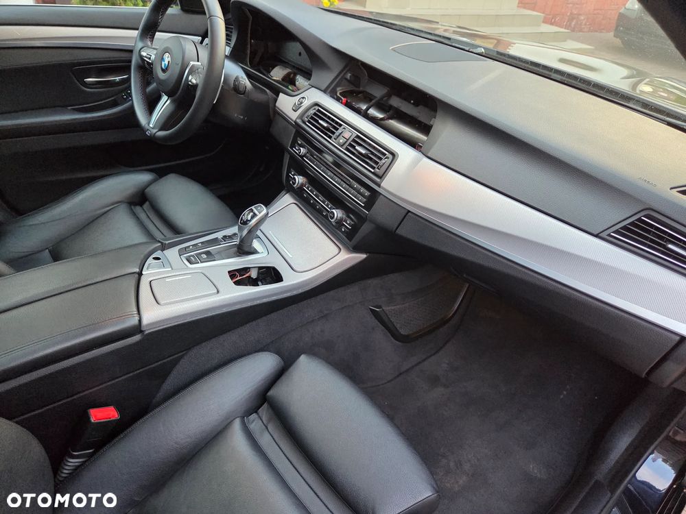 BMW Seria 5 530d xDrive Luxury Line - 25