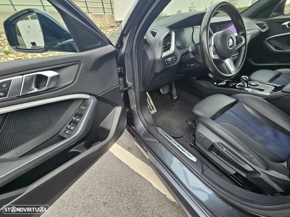 BMW 118 i Pack M Auto - 12