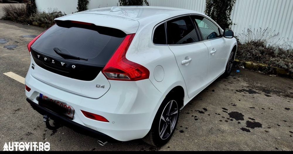 Volvo V40 D4 Momentum - 15