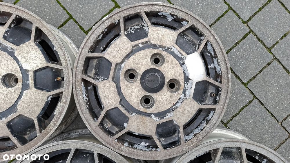 Felgi Aluminiowe 15 SAAB 99 EMS 4x114.3 ET 45 Soccerball - 4