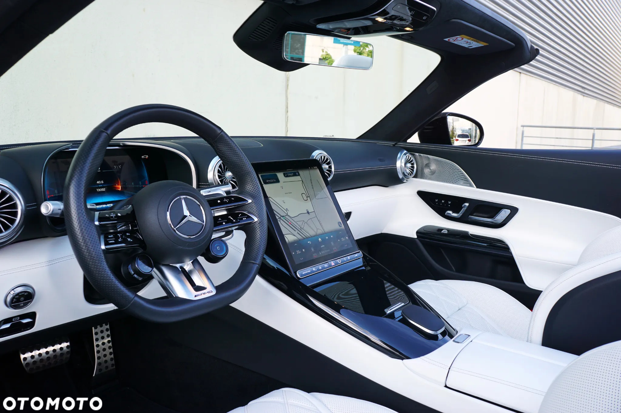 Mercedes-Benz SL AMG 63 4-Matic+ - 16