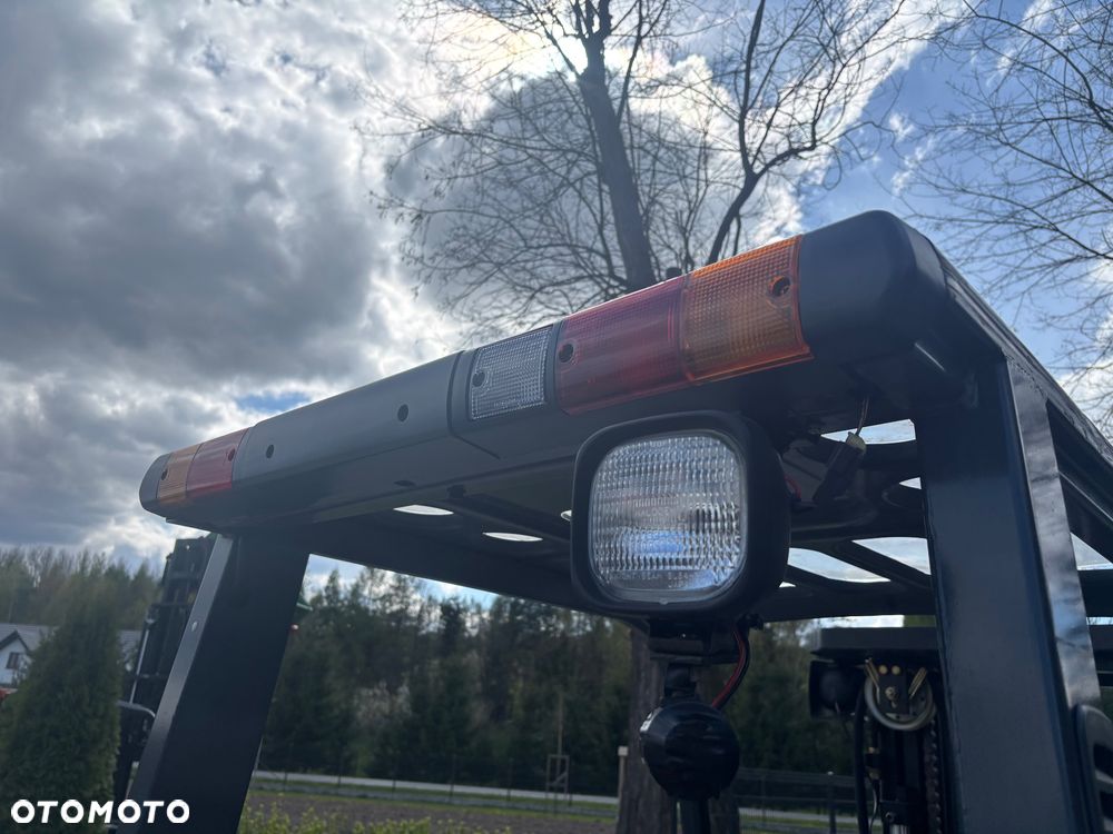 Toyota 7FGF30  I właściciel 3t Tony LPG triplex 33 700 NETTO Solidny sprzęt  2002r - 9