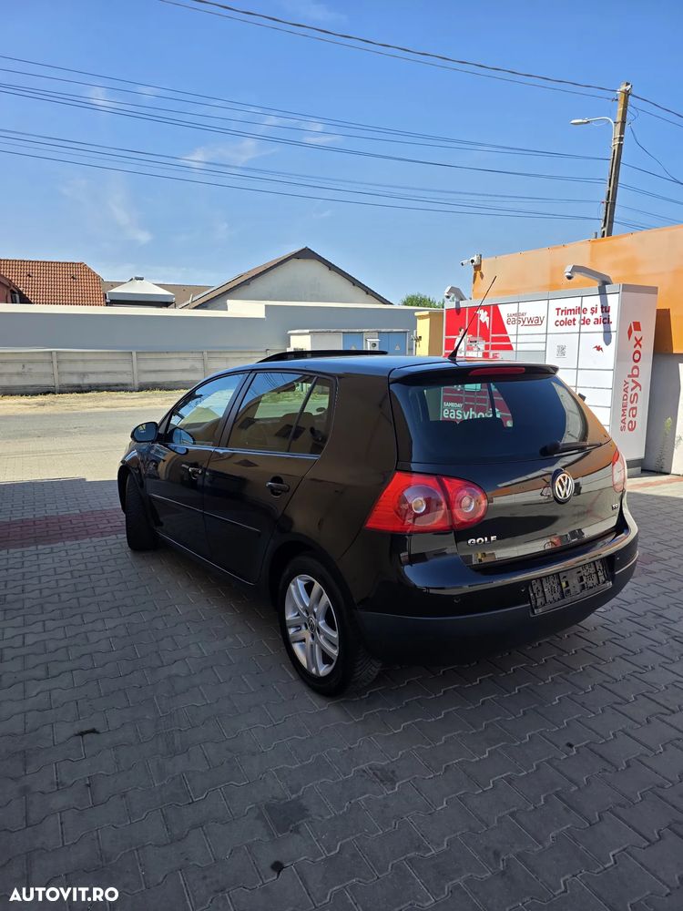 Volkswagen Golf - 4