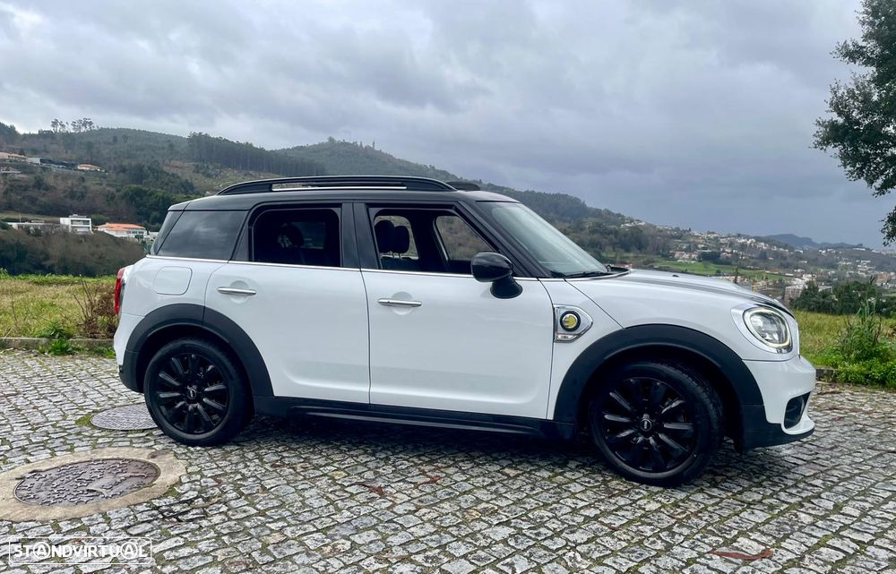 MINI Countryman Cooper SE ALL4 Auto - 31