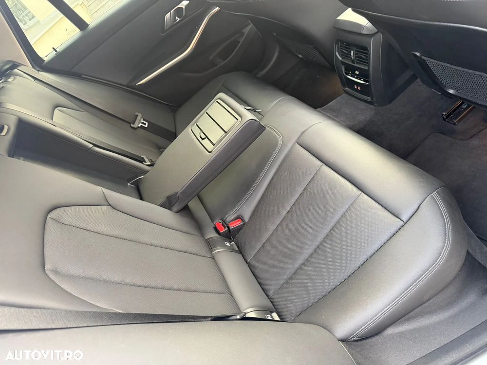 BMW Seria 3 320d xDrive AT MHEV - 21