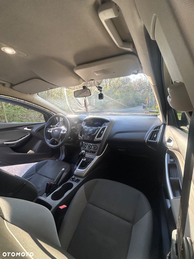 Ford Focus 1.6 TDCi DPF Start-Stopp-System Trend - 16