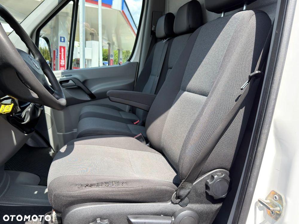 Volkswagen CRAFTER L2H2 - 18