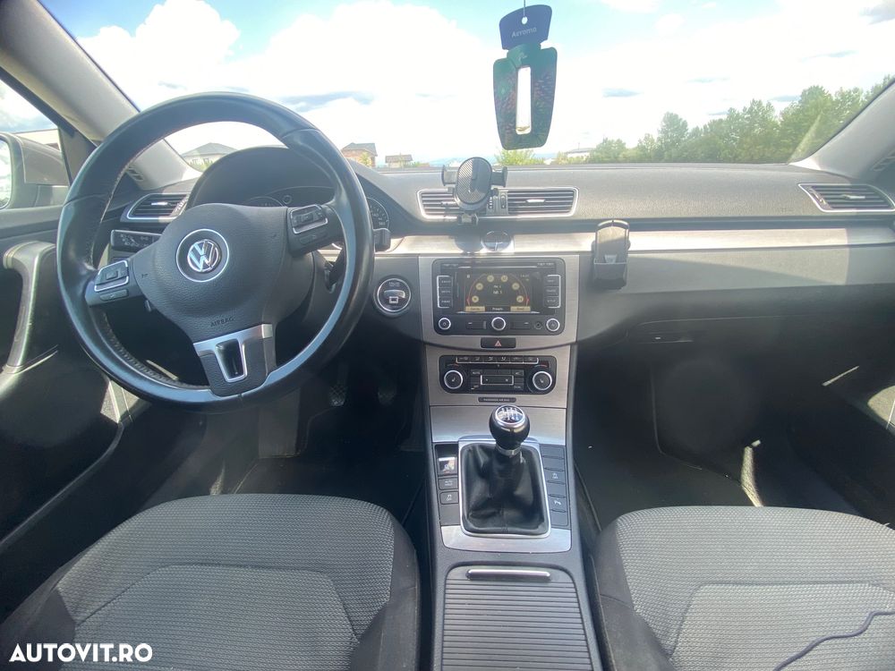 Volkswagen Passat Variant 2.0 TDI BlueMotion Technology Comfortline - 9