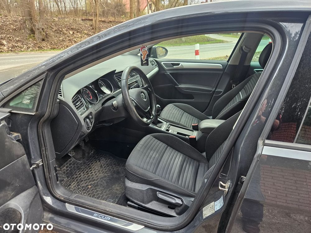 Volkswagen Golf 1.2 TSI BMT Trendline Perfectline - 5