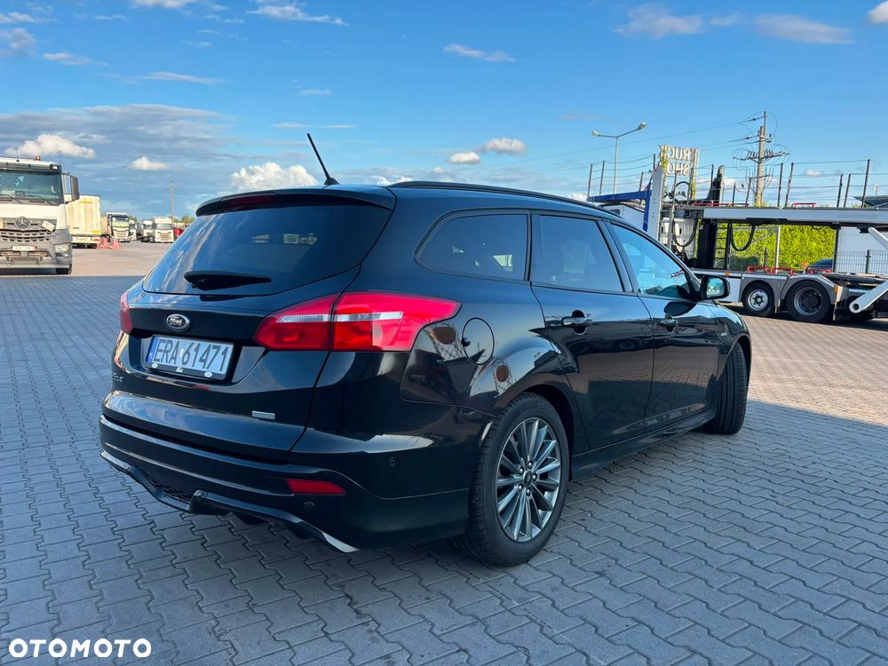 Ford Focus 1.0 EcoBoost ST-Line ASS - 4