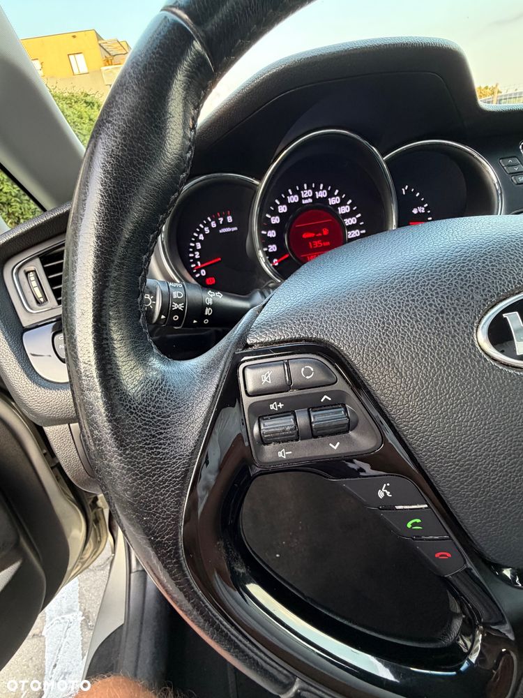 Kia Ceed 1.6 GDI Platinum Edition - 24