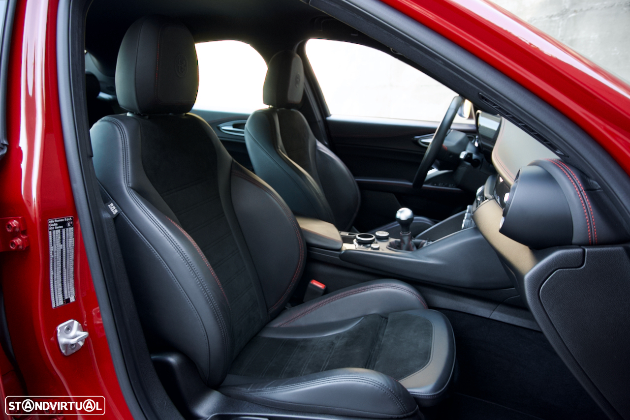 Alfa Romeo Giulia 2.9 Bi-Turbo Quadrifoglio - 22