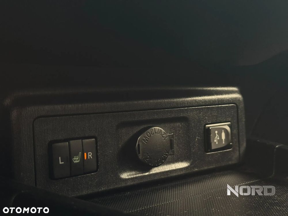 Toyota Prius+ 1.8 HSD Premium - 31