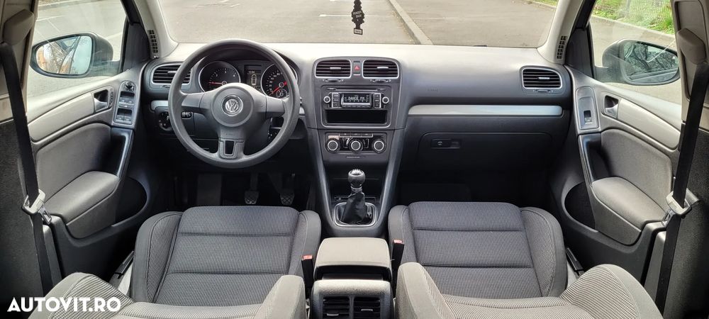 Volkswagen Golf 1.6 TDI DPF Trendline - 10