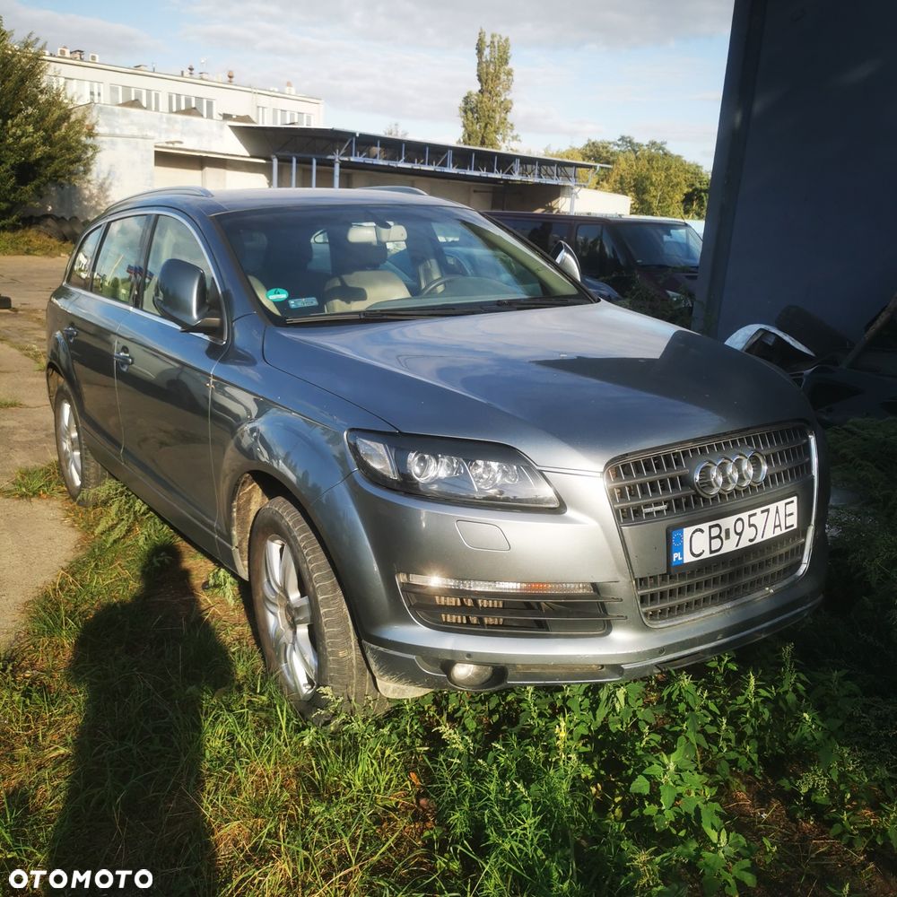Audi Q7 - 2