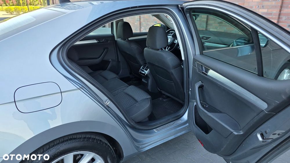 Skoda Superb 1.5 TSI ACT Ambition - 10