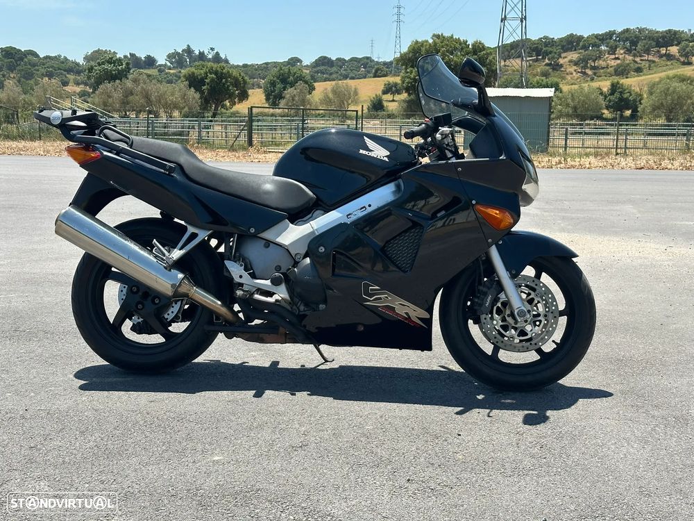 Honda VFR FI - 6