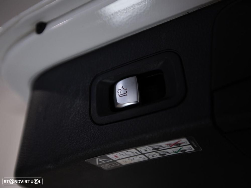 Mercedes-Benz C 300 de T 9G-TRONIC Night Edition - 14