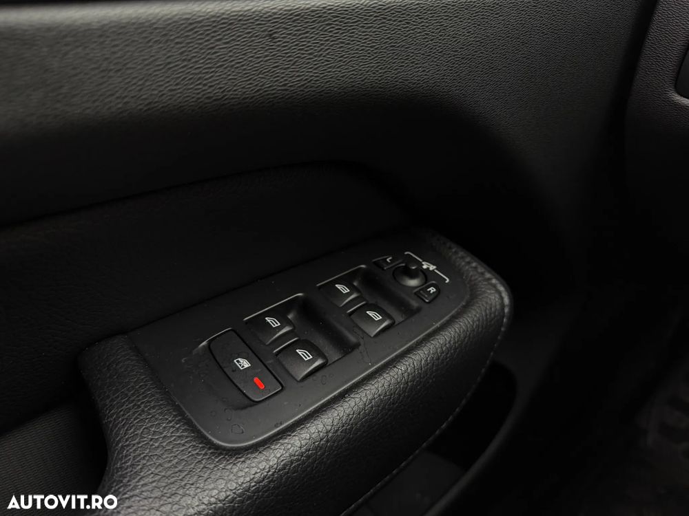 Volvo XC 60 D5 AWD Geartronic Inscription - 16