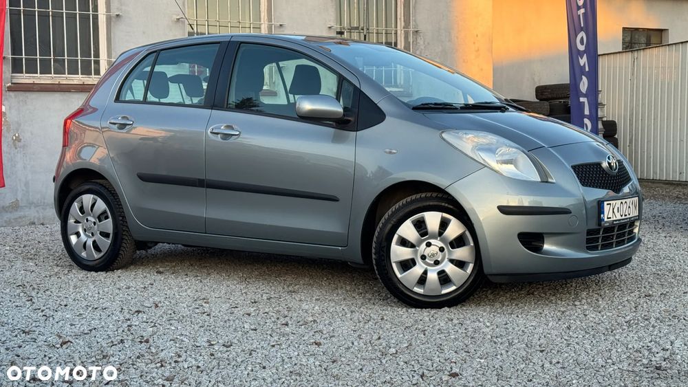 Toyota Yaris 1.3 Sol - 6