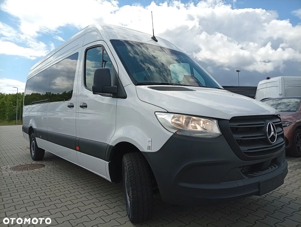 Mercedes-Benz Sprinter - 4