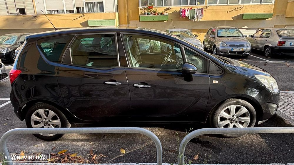 Opel Meriva 1.3 CDTI Design Edition S/S - 2