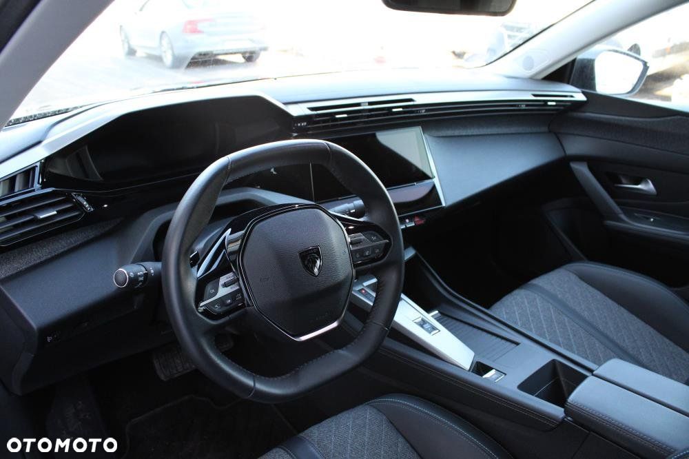 Peugeot 408 - 11