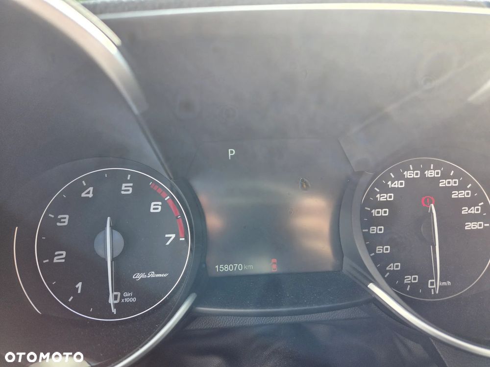 Alfa Romeo Giulia 2.0 Turbo Veloce Q4 - 13