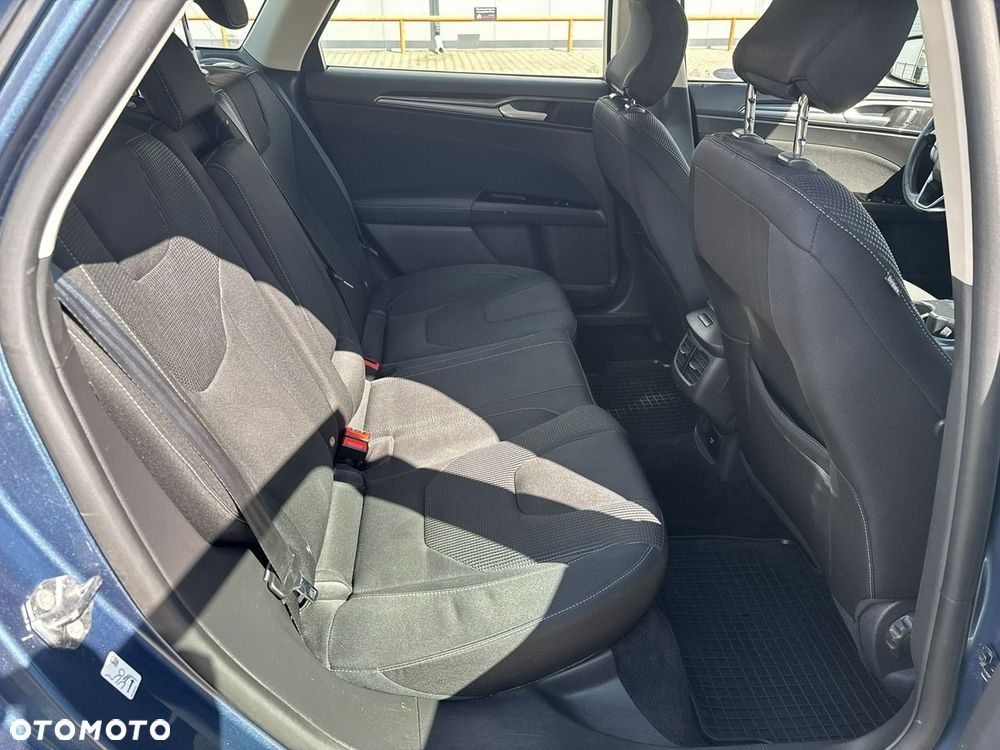 Ford Mondeo - 17