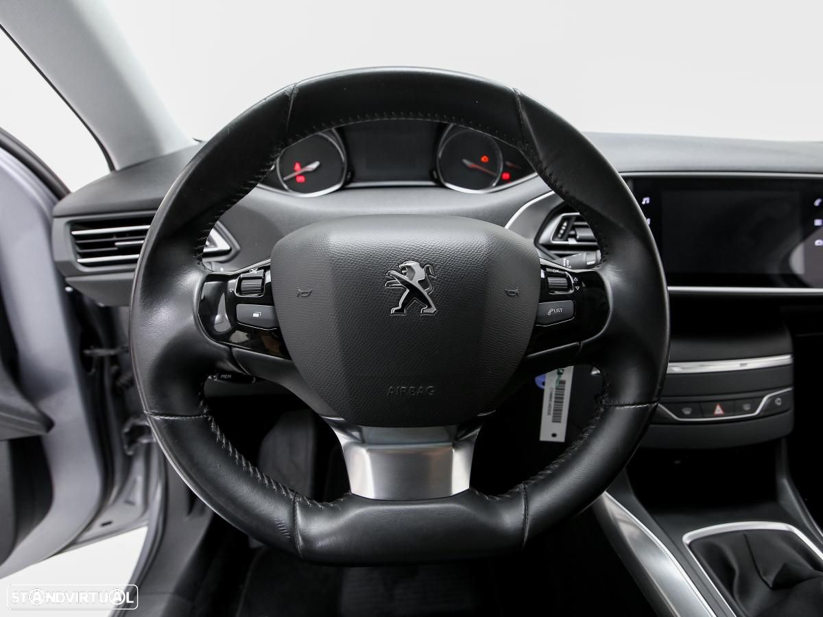 Peugeot 308 SW 1.5 BlueHDi Allure - 15