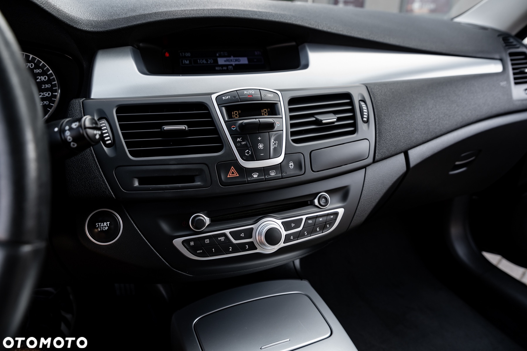 Renault Laguna Coupe TCe 170 - 27