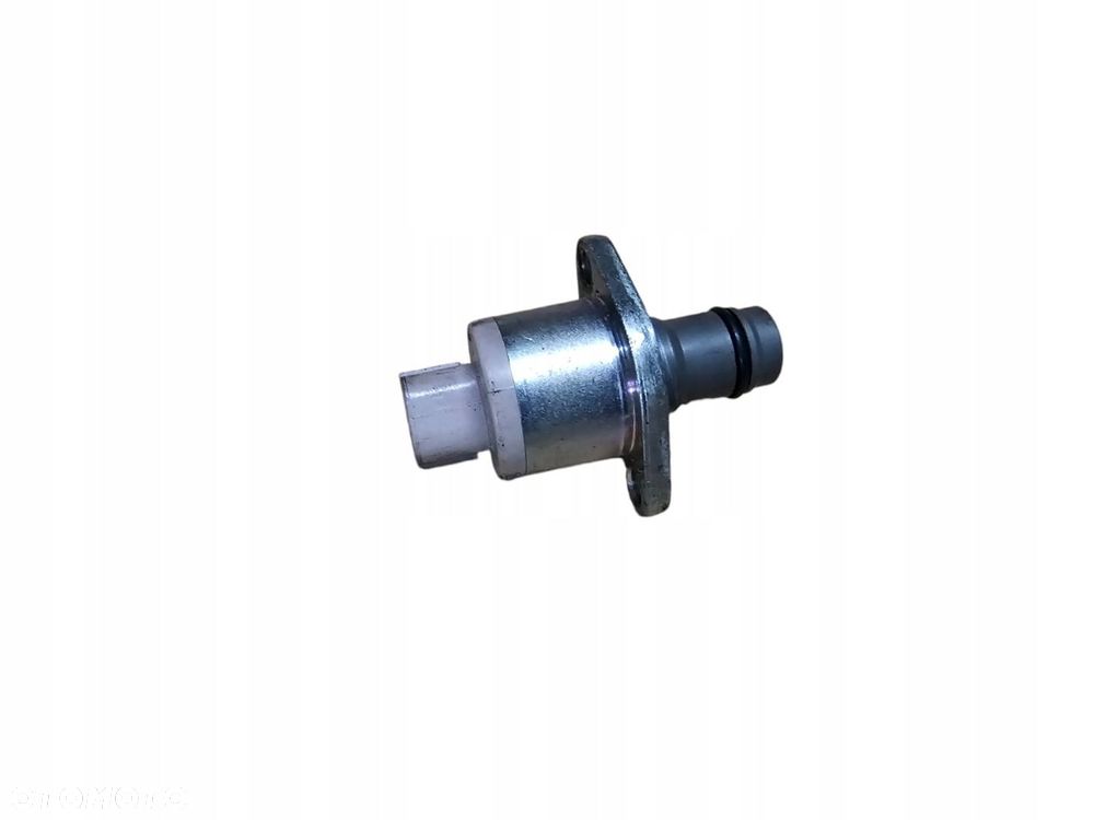 Czujnik ciśnienia pompy wtryskowej 2,5L Maxity Cabstar 07-23r - 1