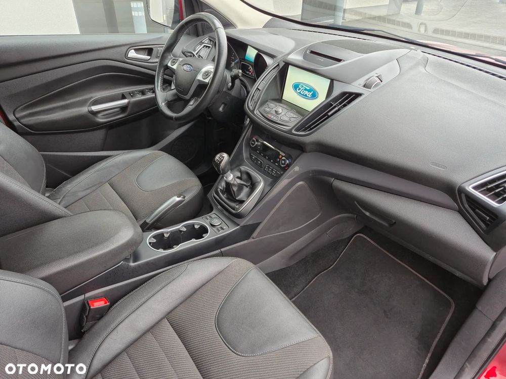 Ford Kuga 2.0 TDCi 4x4 Titanium - 18