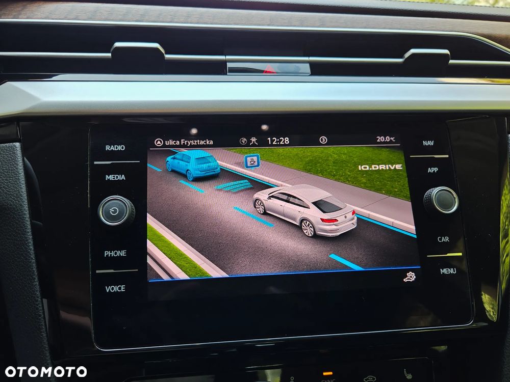 Volkswagen Arteon 2.0 TSI Essence DSG - 17