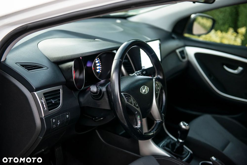 Hyundai i30 i30cw 1.6 Fifa World Cup Edition - 20