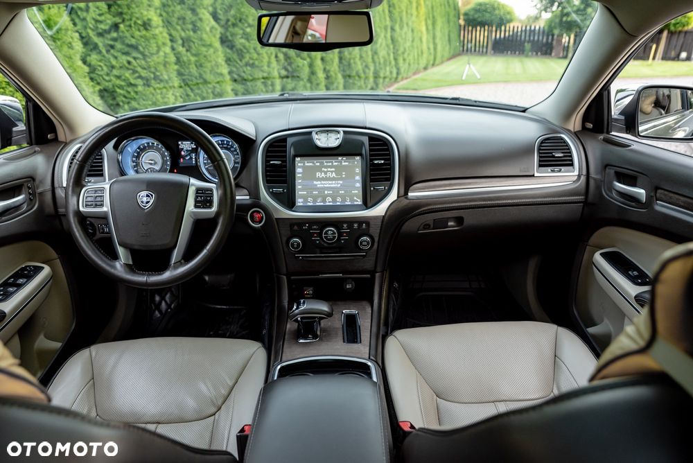 Lancia Thema 3.6 Platinum - 27