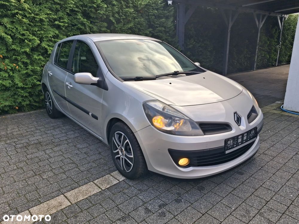 Renault Clio 1.2 16V TCE Dynamique - 1