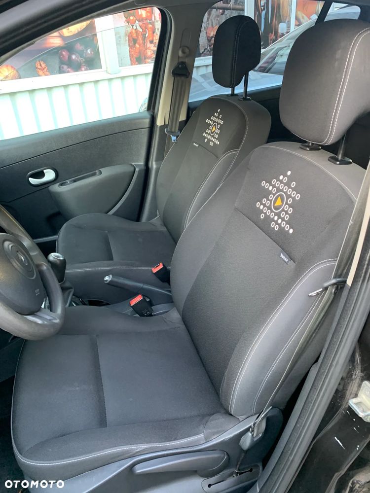 Renault Clio 1.2 16V Alize - 8