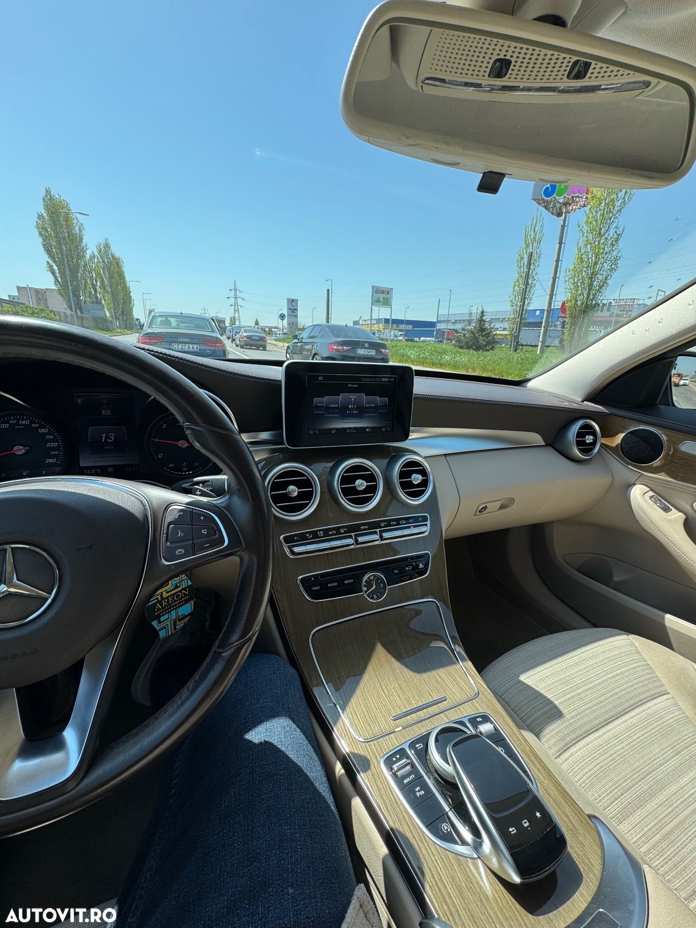 Mercedes-Benz C - 8