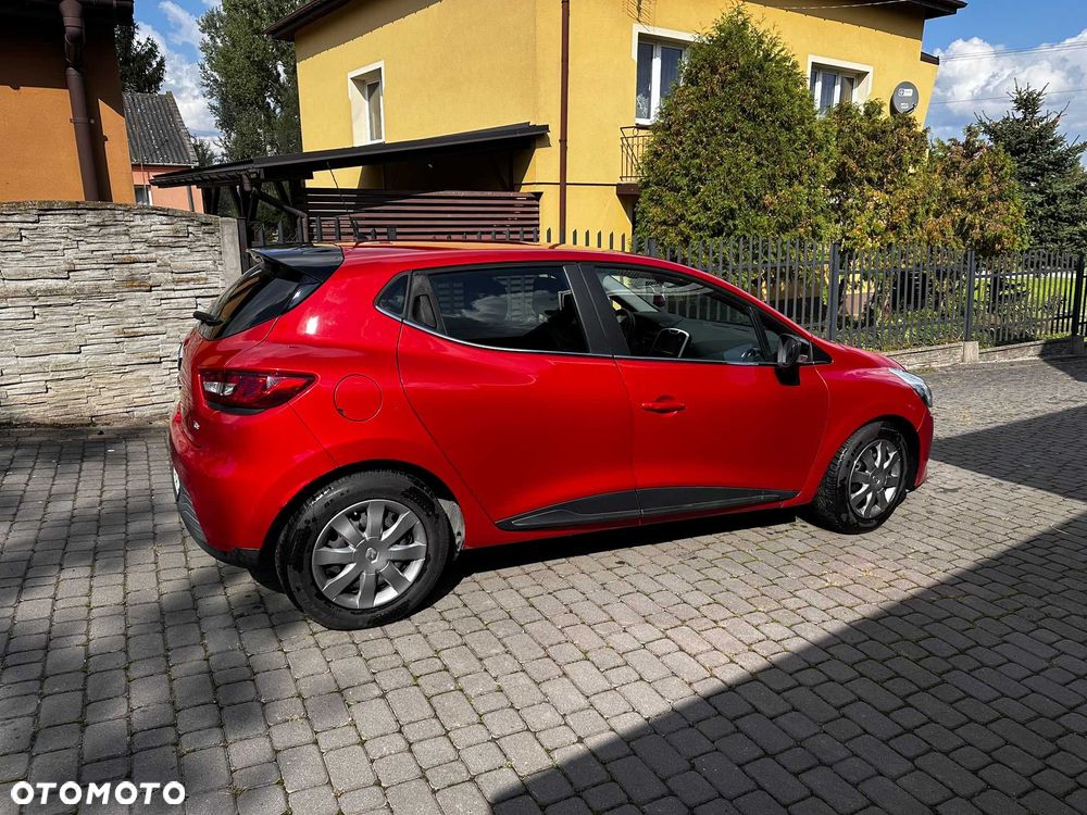 Renault Clio - 2